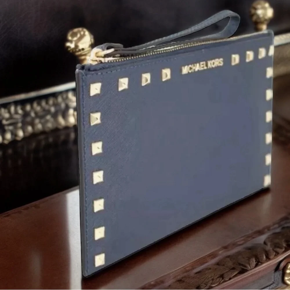 MICHAEL KORS Large Zip Stud Wristlet Saffiano Sandrine / Deep Blue - Picture 2 of 5